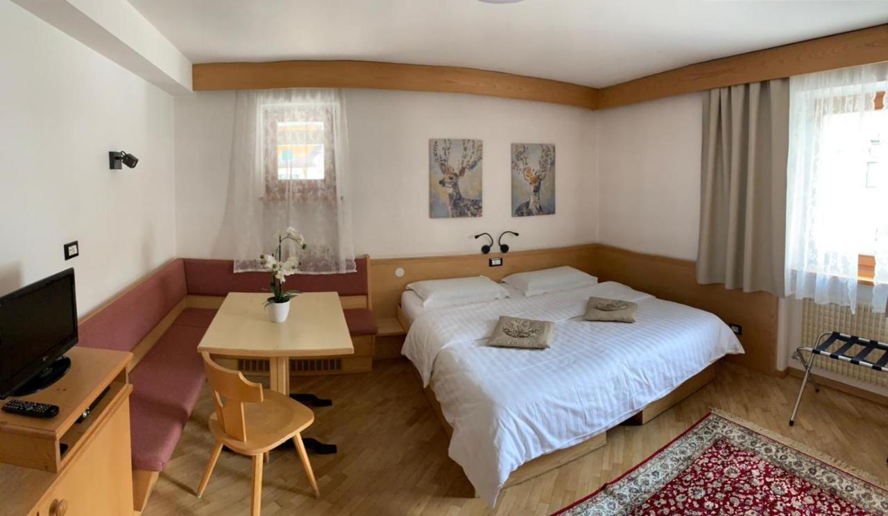 Bed & Breakfast Garni Tobia Кампітелло-ді-Фасса Екстер'єр фото