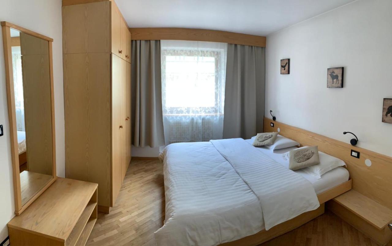 Bed & Breakfast Garni Tobia Кампітелло-ді-Фасса Екстер'єр фото